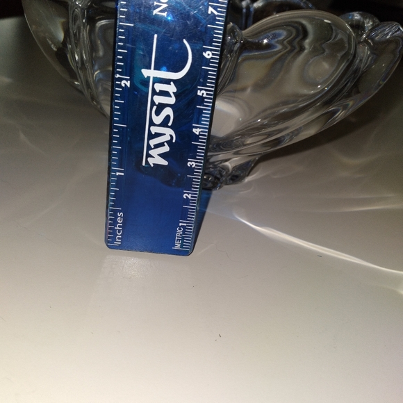 Small glass swirl bowl - Picture 6 of 7